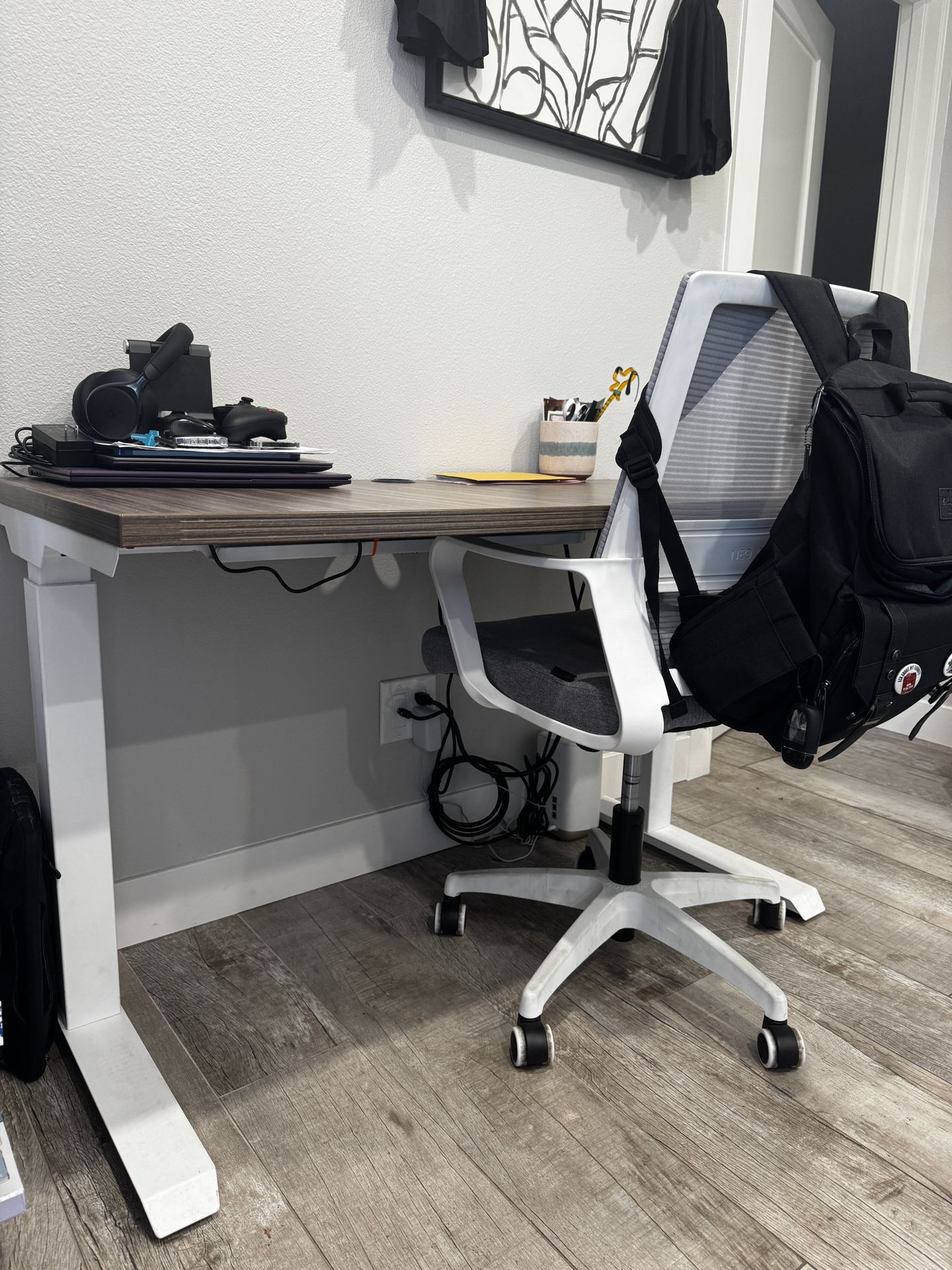 Adjustable Work Table 