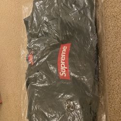 Supreme Box Logo Crewneck (FW22) Dark Pine Size: US S 