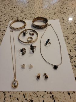 Mixed Vintage Jewelry Lot