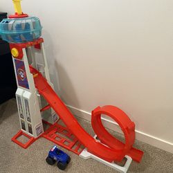 Paw Patrol Tower Loop Playset