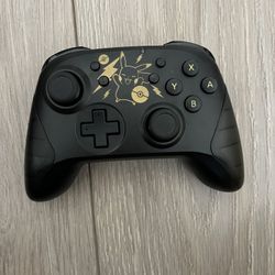 HORI Nintendo Switch Controller – Pikachu Edition