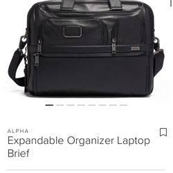 Tumi Black Leather Laptop Briefcase 75% Off