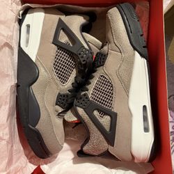 Jordan 4s Taupe Haze 