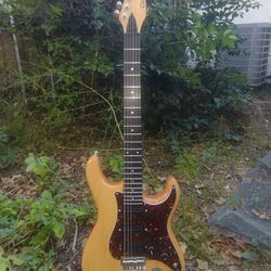 Carvin solid body strat electric guitar