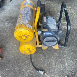 Air compressor