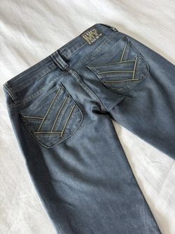 Stylish Pockets Jeans pants / Denim Size 2. Beautiful Wash And Quality. Low Rise