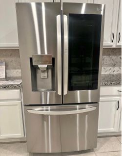 LG Refrigerator Large Capacity, Dual Ice, Door in Door View.