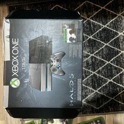 X-box One 1TB/To Limited Edition Halo