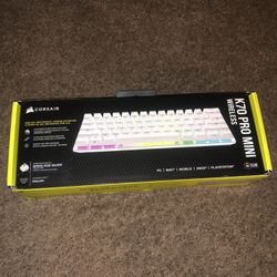 CORSAIR - K70 Pro Mini Wireless Mechanical Cherry Keyboard with swappable switch