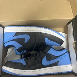 Jordan 1 Low  9.5