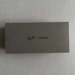RAY-BAN Meta AI RW4010 SKYLER Smart Sunglasses Shiny Black/ Clear Lenses
