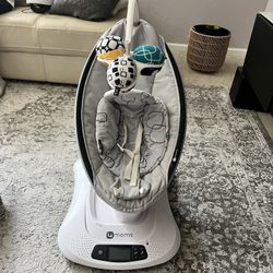 4 Moms Baby Electric Swing