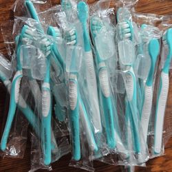 GuruNanda Toothbrush With Storage Cap LOT OF 20 Brushes+Caps Bundle NEW SEALED