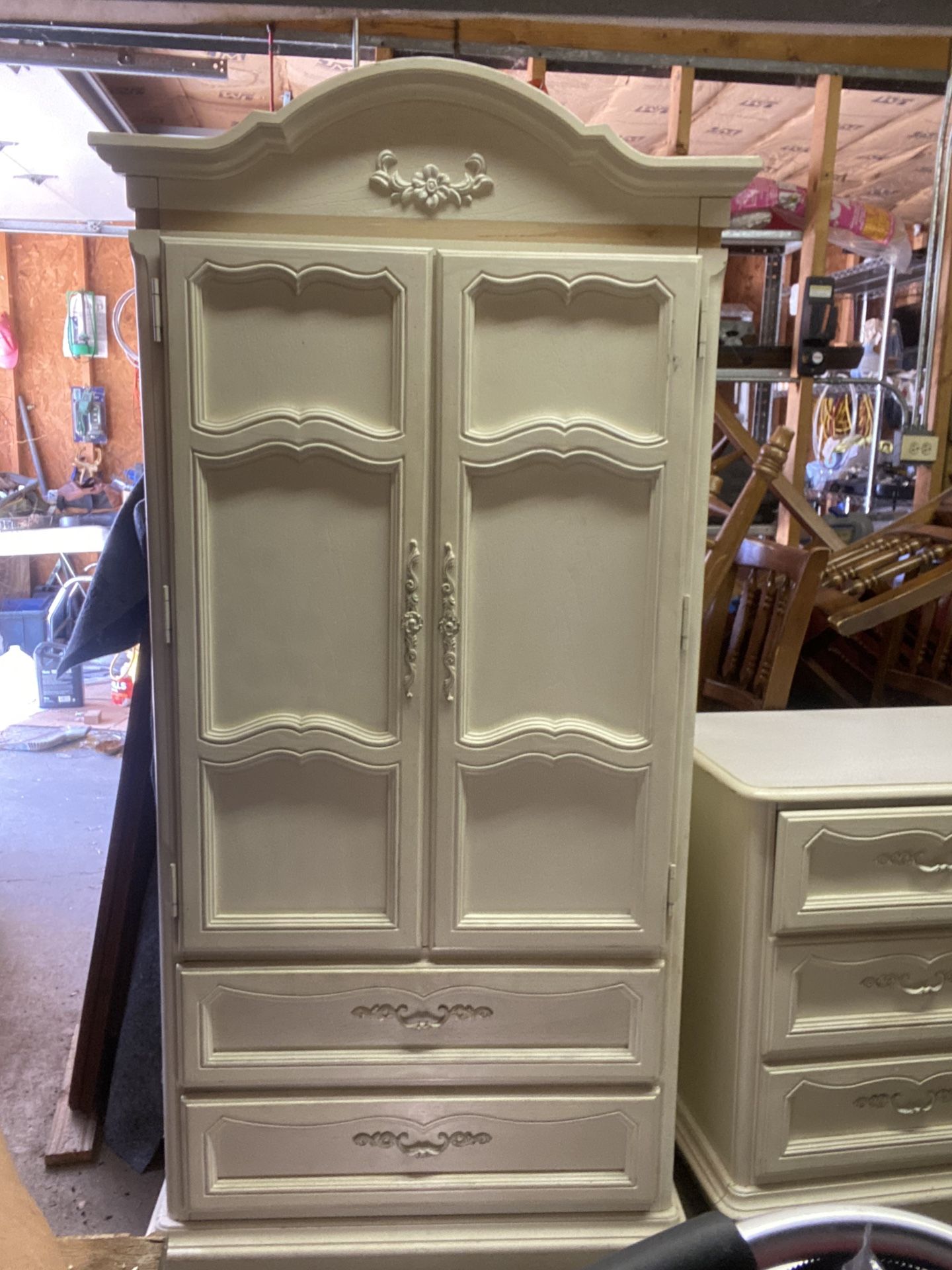Vintage 8 Piece Girls Bedroom Set With Canopy Bed