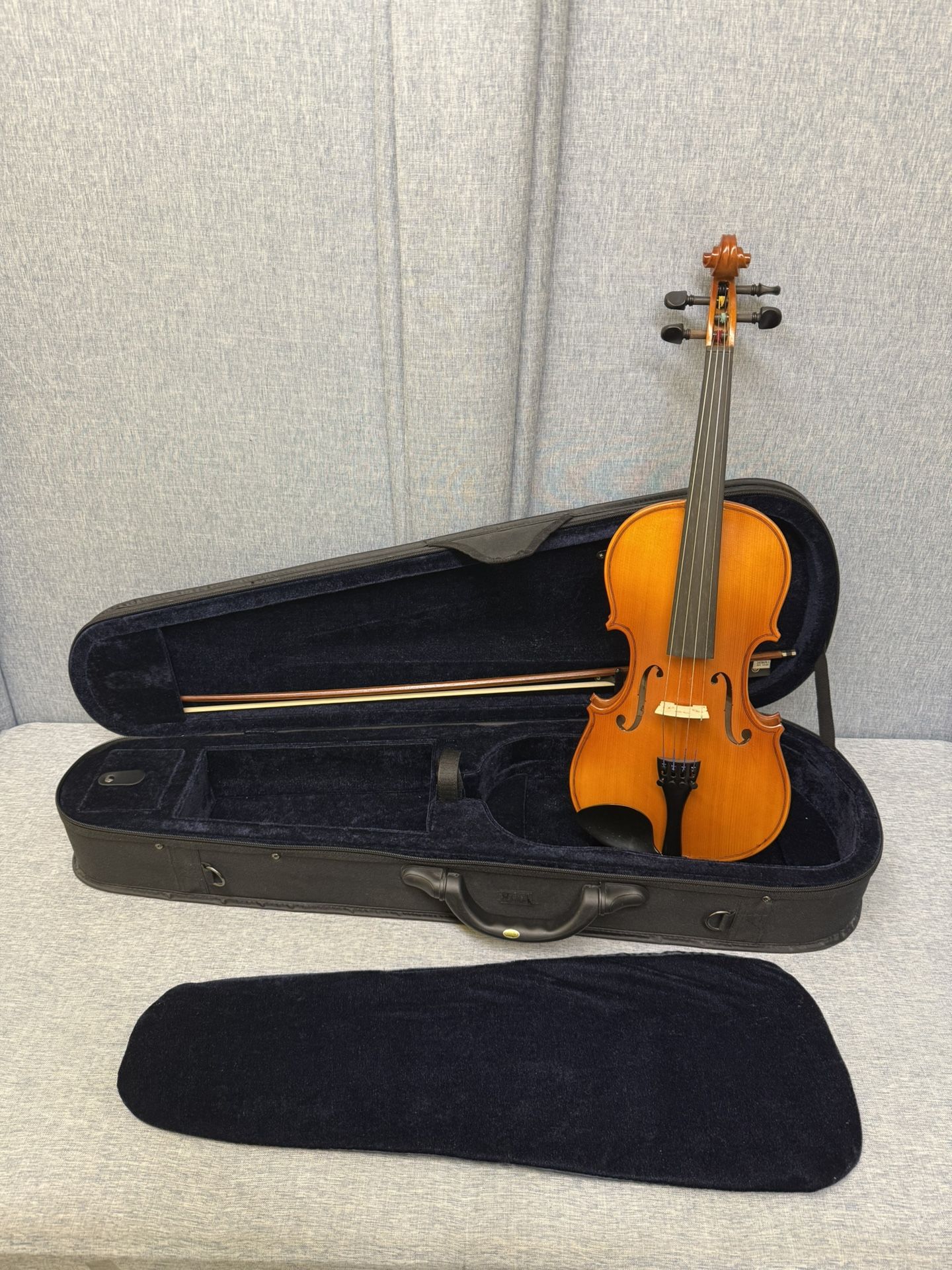 Carlo Robelli Student Violin 4/4