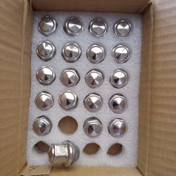 12x1.5 Lug Nuts
