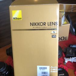 Nikon DSLR Professional Like New  Shutter Count 25k 