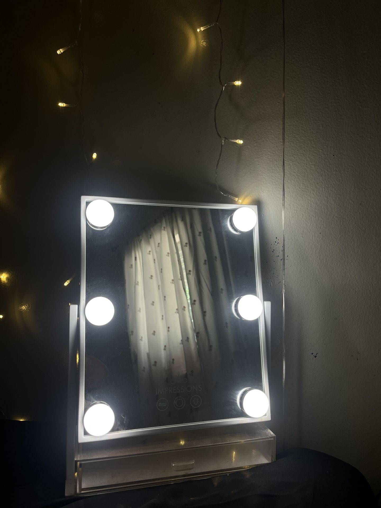 Touchscreen Mirror 