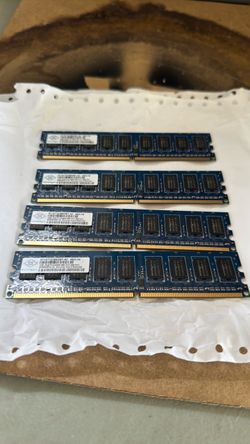 Nanya 1 gb DDR2 RAM Sticks