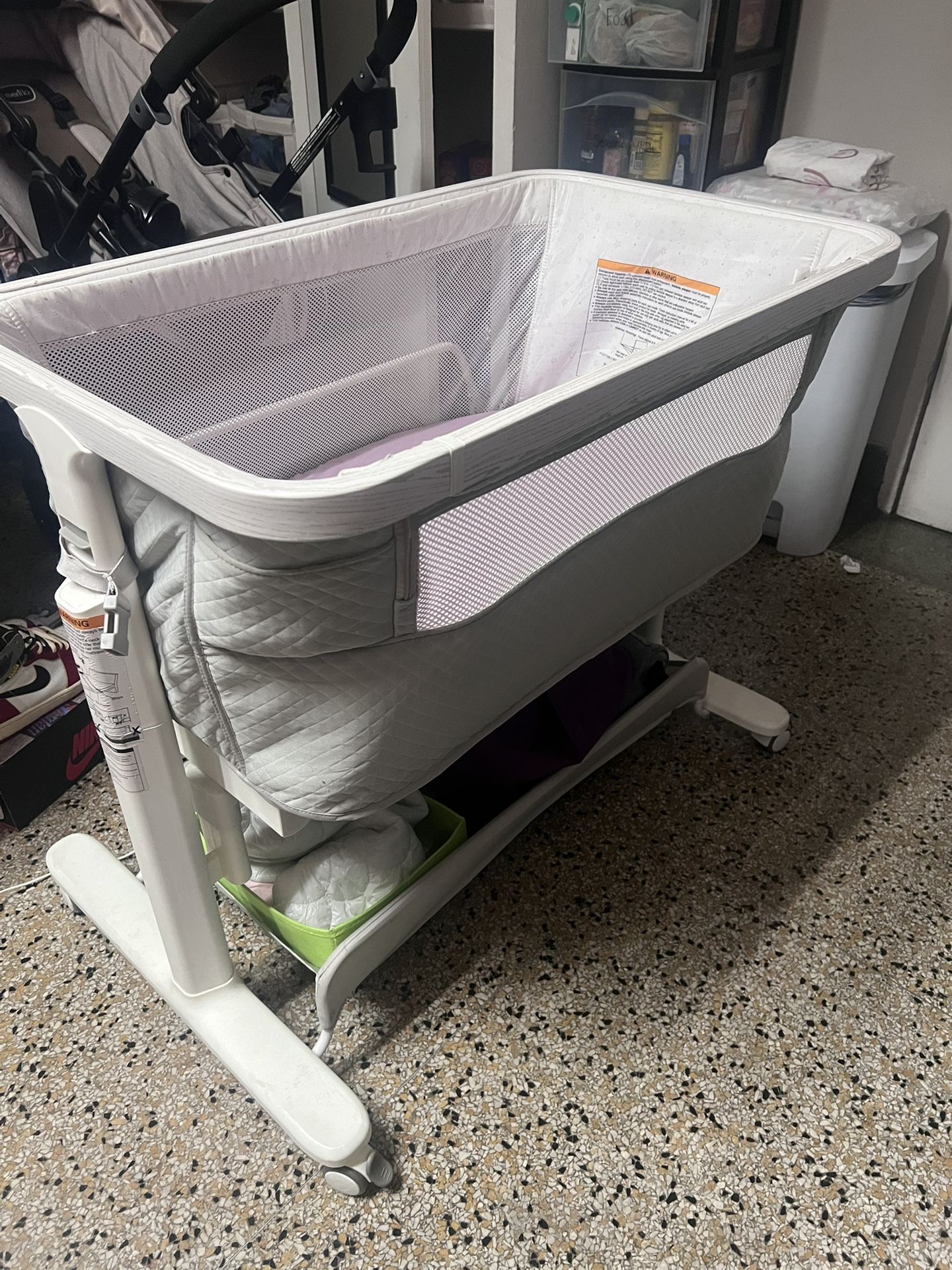 VaVaSoo Rocking Bassinet