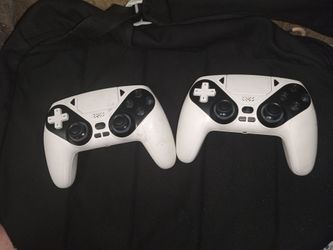 Gamrambo RGB wireless controllers