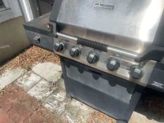 Gas grill