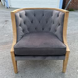 Oversized Tufted Accent Chair