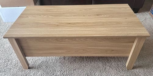 COFFEE TABLE WITH STORAGE (used)