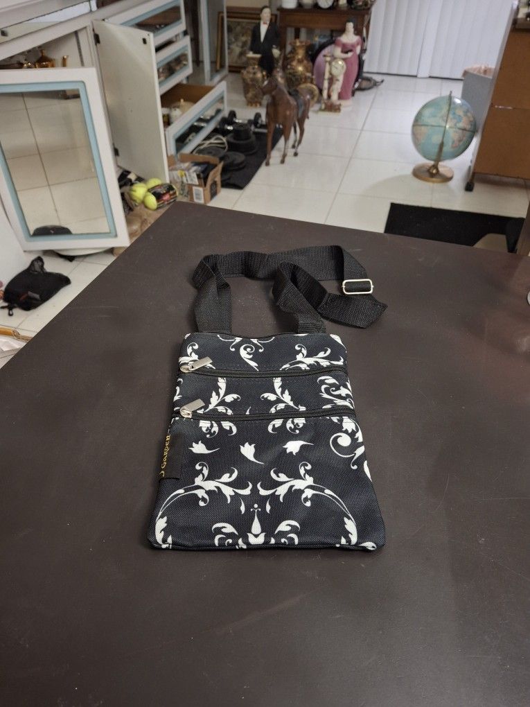 "NEW " J Garden Crossbody Bag Black White Floral Messenger Hipster, Adjustable Strap 3 Zippered Pockets, Canvas Outside Cotton Lining 10" X 7"