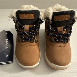 NEW NÁUTICA SHOES SIZE 5c
