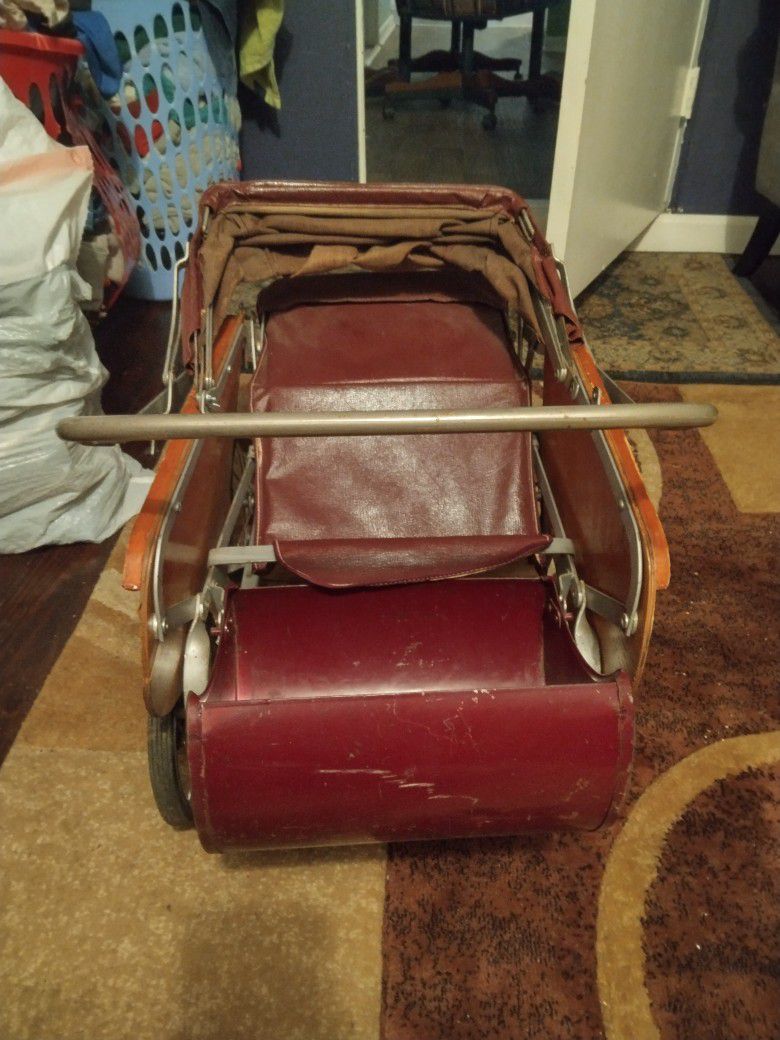 1940s Doll Carriage
