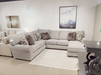 3 Piece Sectional With Chaise