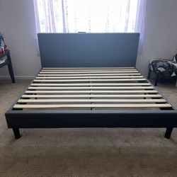 Bed Frame / Base Para Cama 