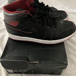 Air Jordan Retro Black and Red