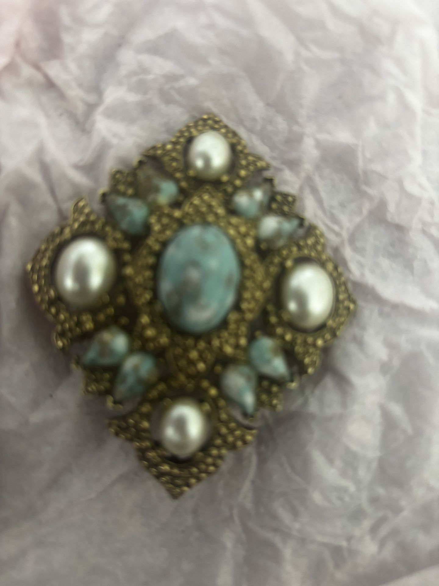 Vintage 1968 Sarah Coventry Remembrance Brooch accessory pendant gem pin stones 