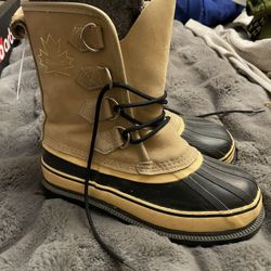 Men’s Size 6 Boots