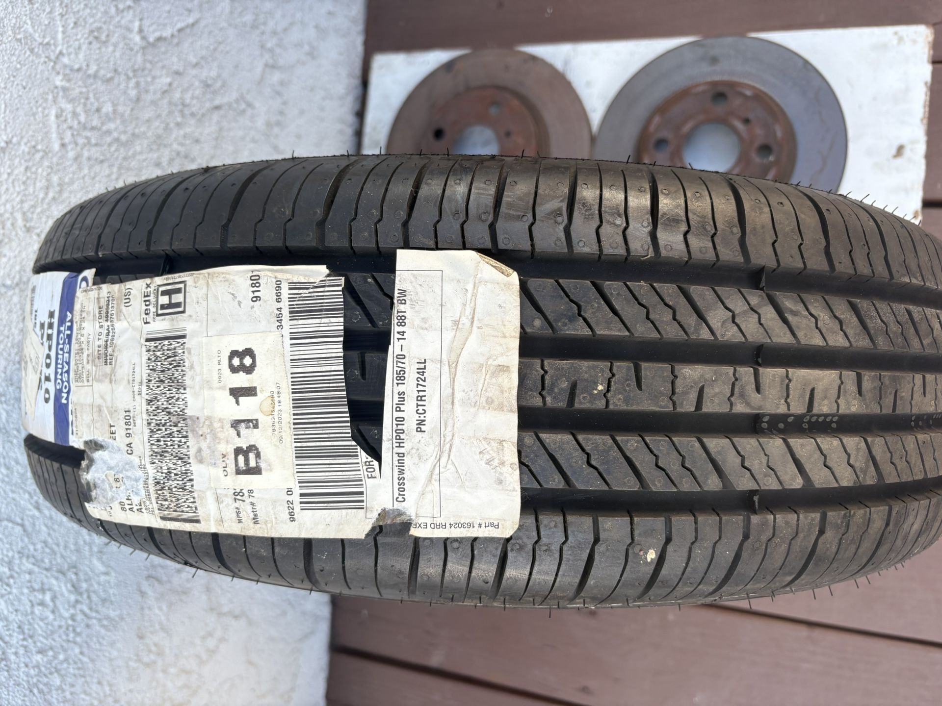 185 /70R14/88T….1- BRAND NEW TIRE NEVER BEEN USED I BUY IT FOR MY SCION XB 2006
