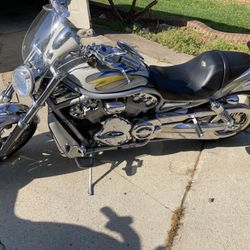 2004 Harley Division VROD 