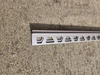 End tile
