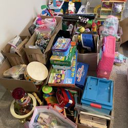 A lot of kids toys for 0-8 yrs old