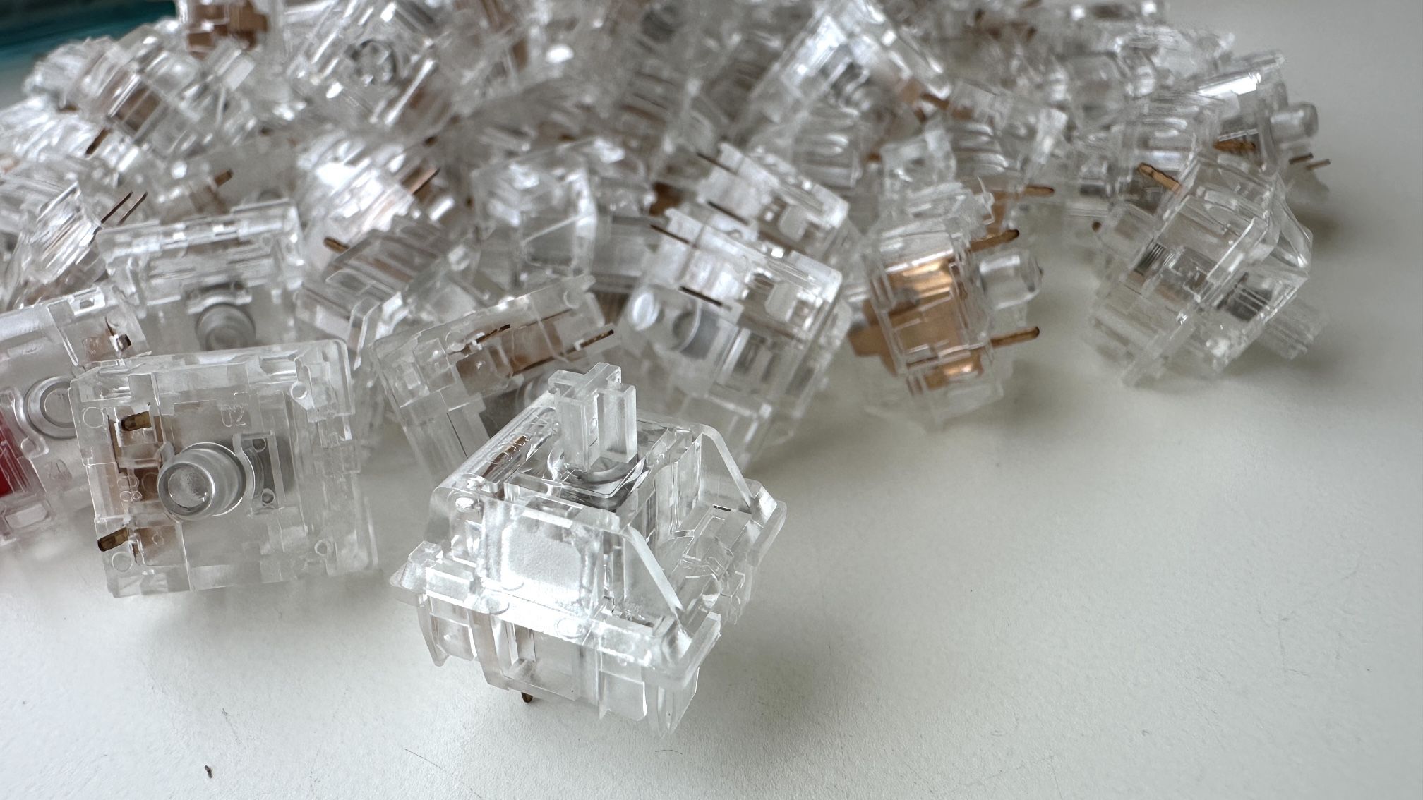 AKKO CS CRYSTAL TRANSPARENT LINEAR SWITCHES (88 PCS) for MECHANICAL HOT SWAP KEYBOARDS