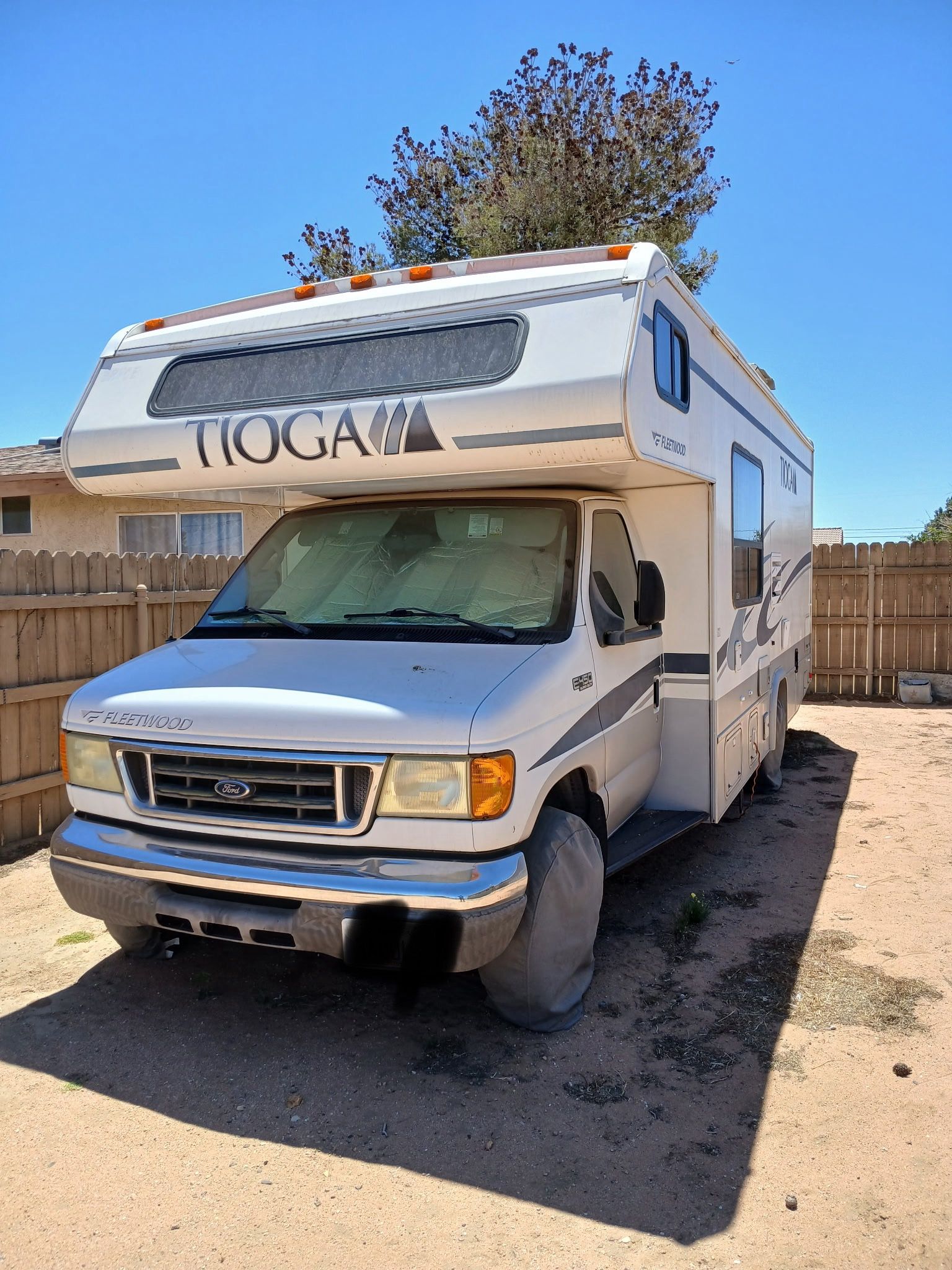 2005 Fleetwood Tioga 24D