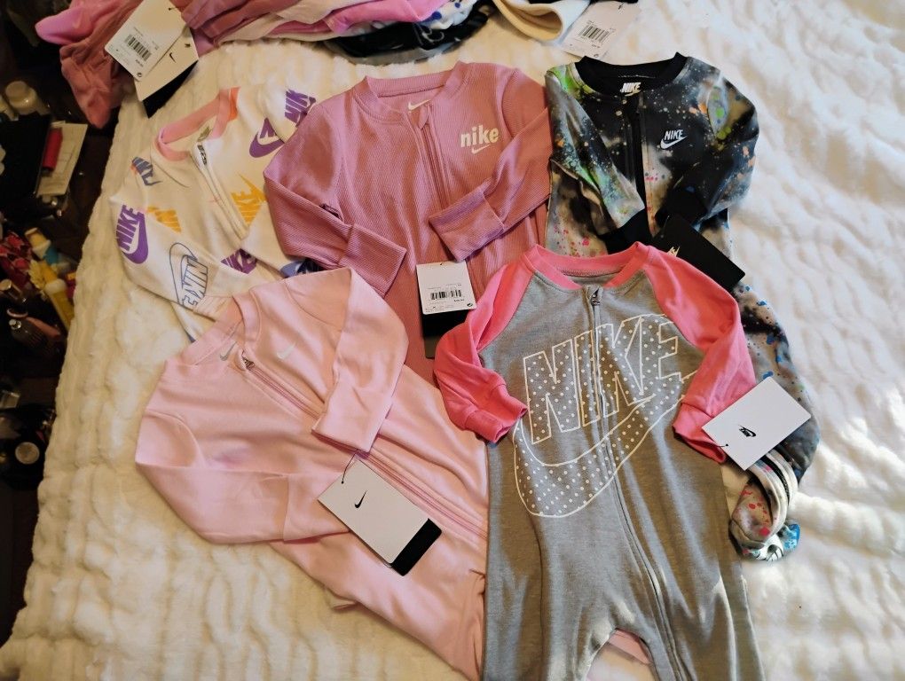 Baby Nike Bundle