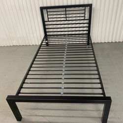 TWIN BED METAL (NEW)
