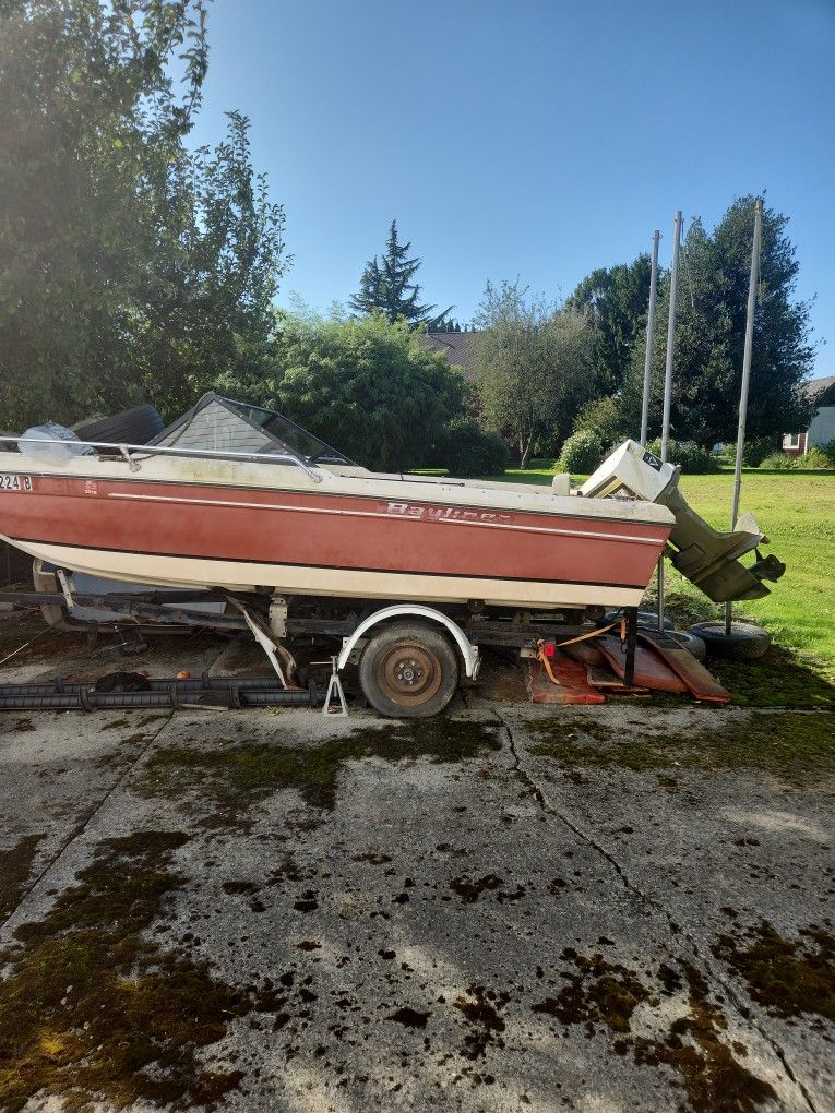 1970's Bayliner Speedboat