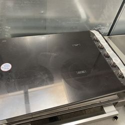 New Kitchen Aid 36” Electric Cooktop 