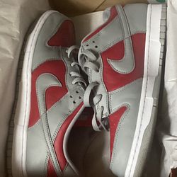 Ultra Man Dunks 