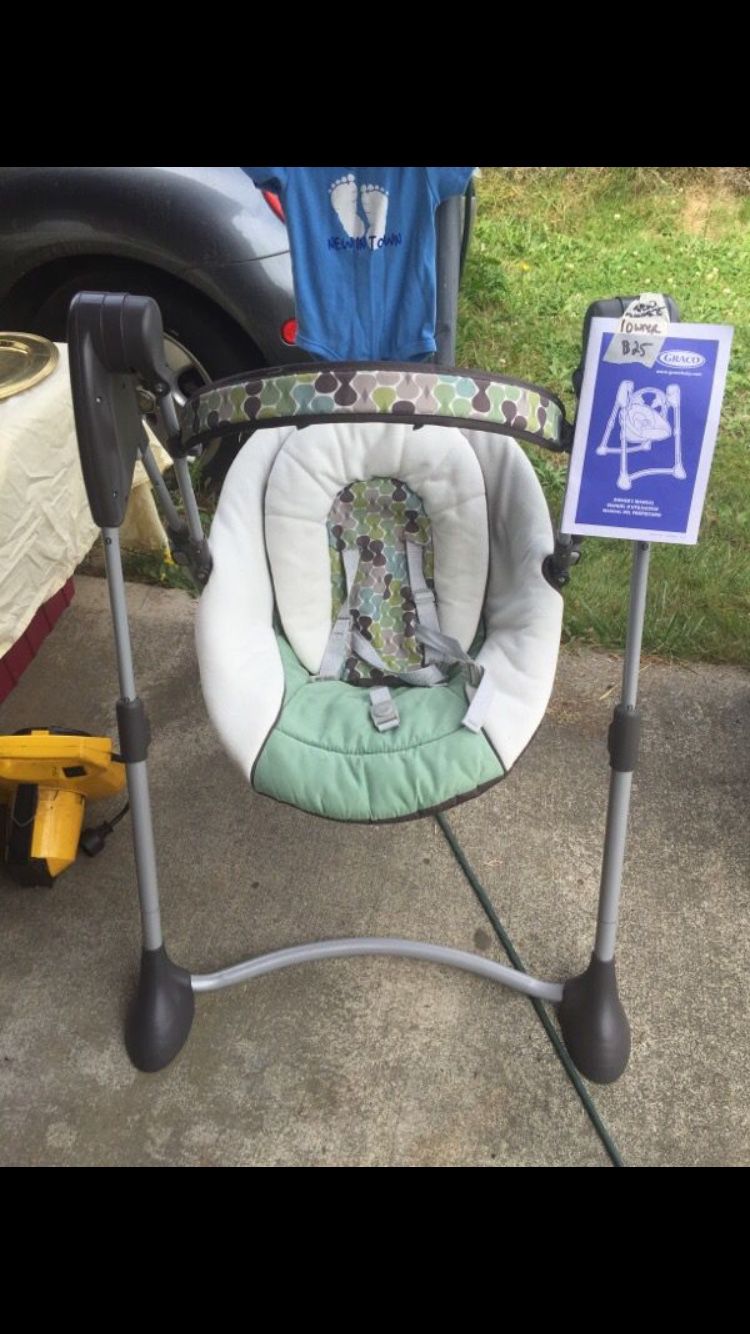 ———— Graco battery powered infant swing-works great! I
