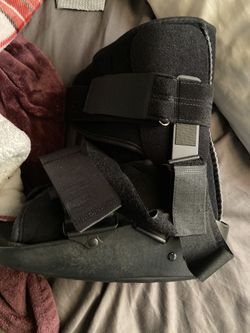 Boot Broke Foot But Only Used Once 25-30