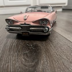 Diecast 1/18 Scale RARE Hard To Find 1959 DODGE CUSTOM ROYAL LANCER HARD TOP PLATINUM BY SUNSTAR